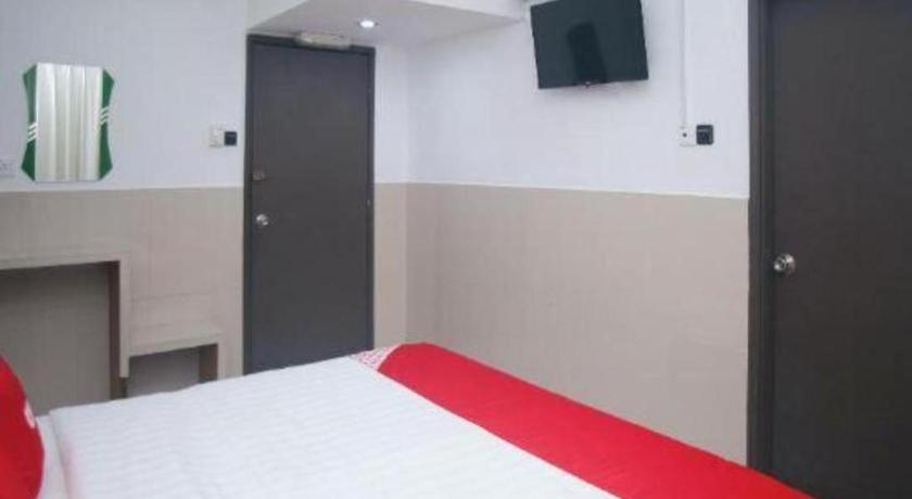 Oyo 89851 Leila Hotel SDK Kültér fotó