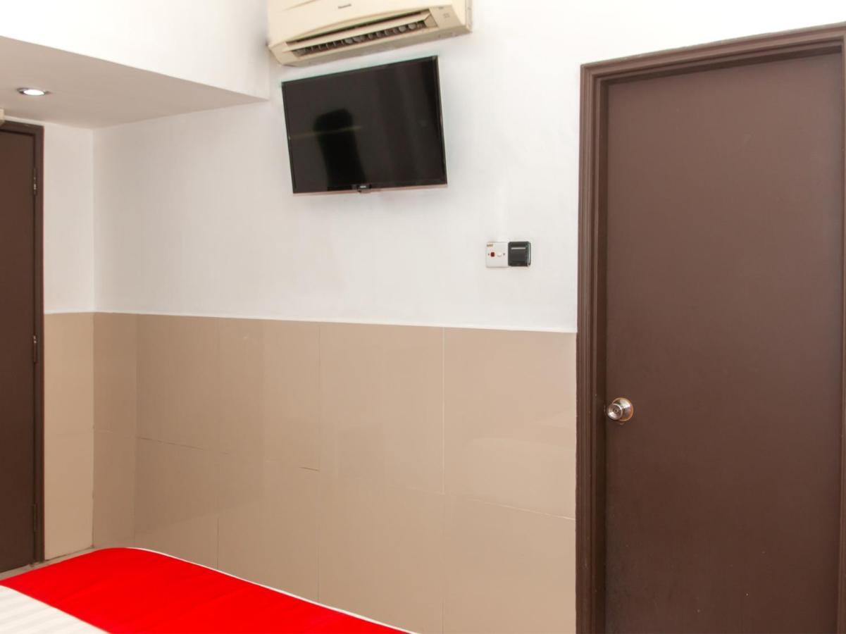 Oyo 89851 Leila Hotel SDK Kültér fotó